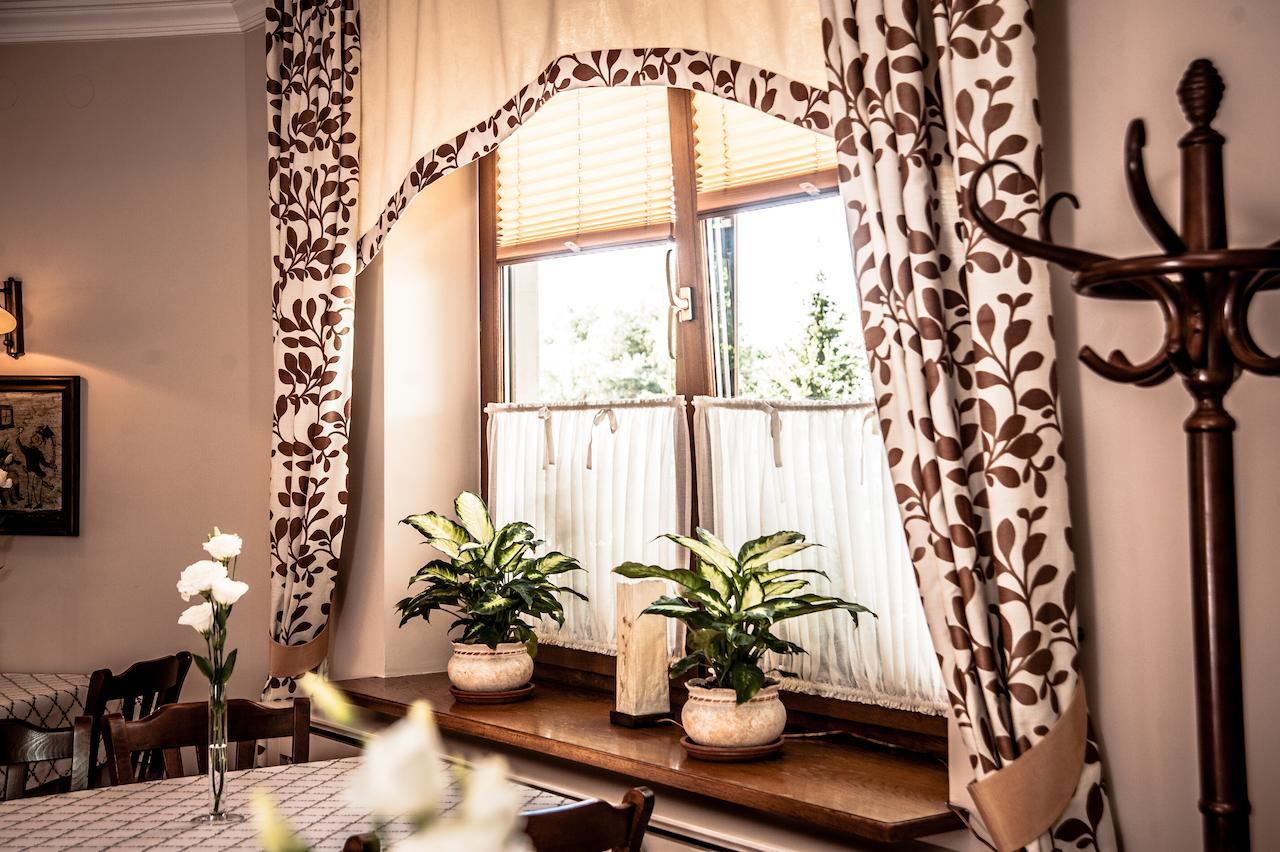 Motel Gosciniec Na Rozdrozu Libiaz Exteriér fotografie
